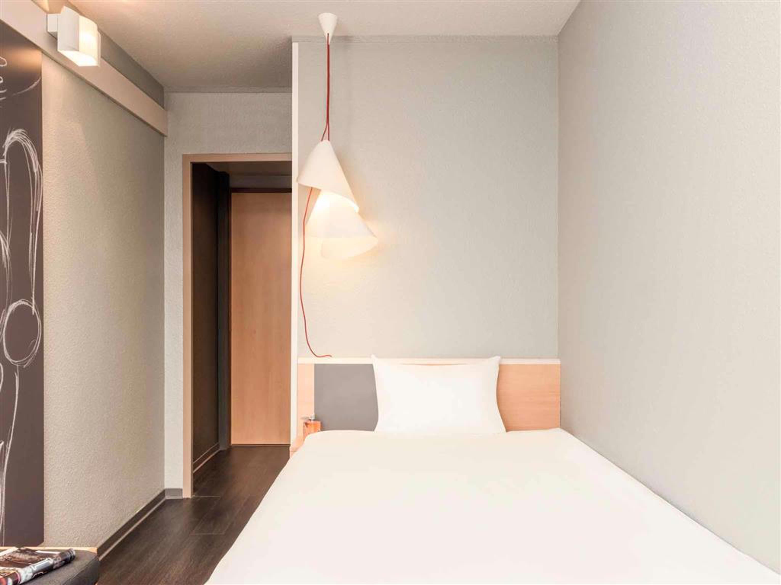 B&B Hotel Versailles Le Chesnay Екстер'єр фото