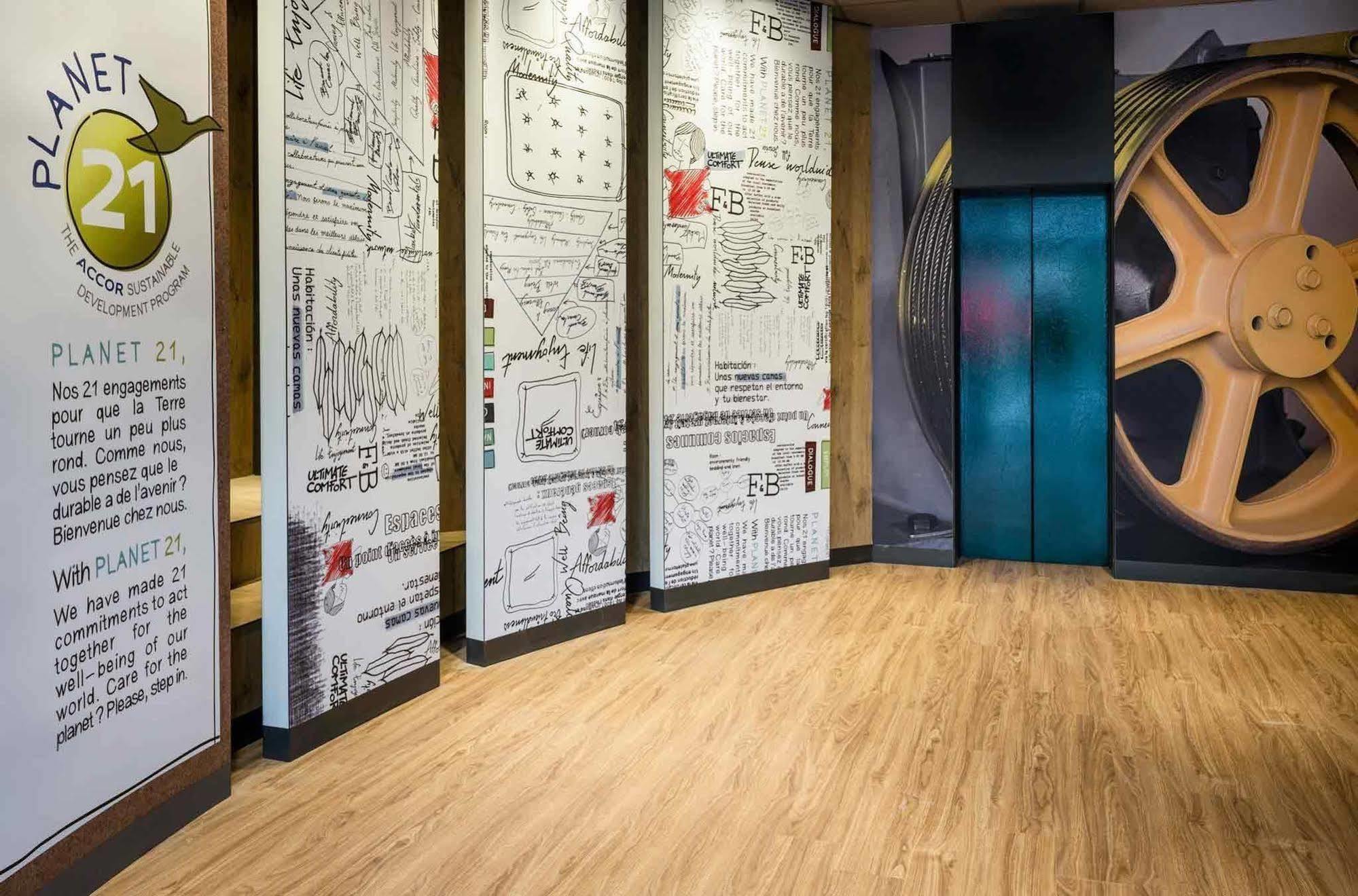 B&B Hotel Versailles Le Chesnay Екстер'єр фото